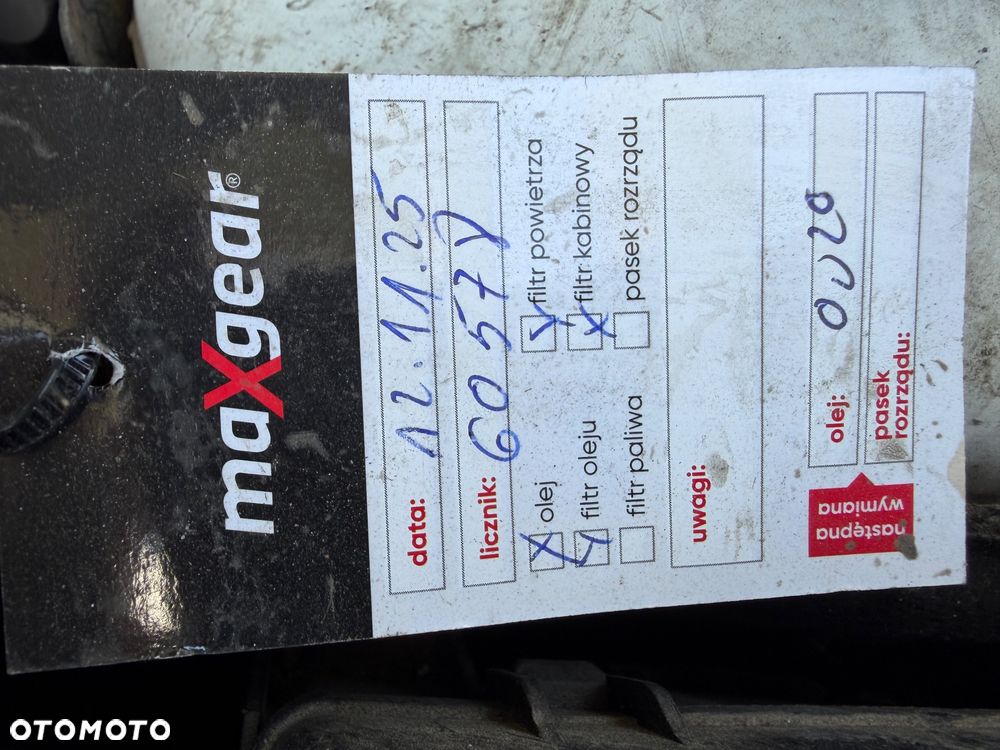 Mitsubishi Outlander 2.0 Instyle + 4WD CVT - 19