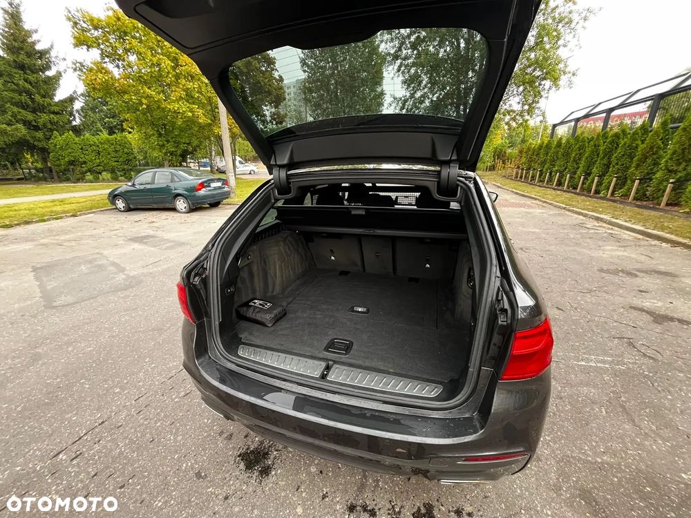 BMW Seria 5 520d M Sport Edition - 11