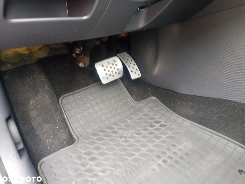 Renault Clio TCe 120 EDC GT - 37