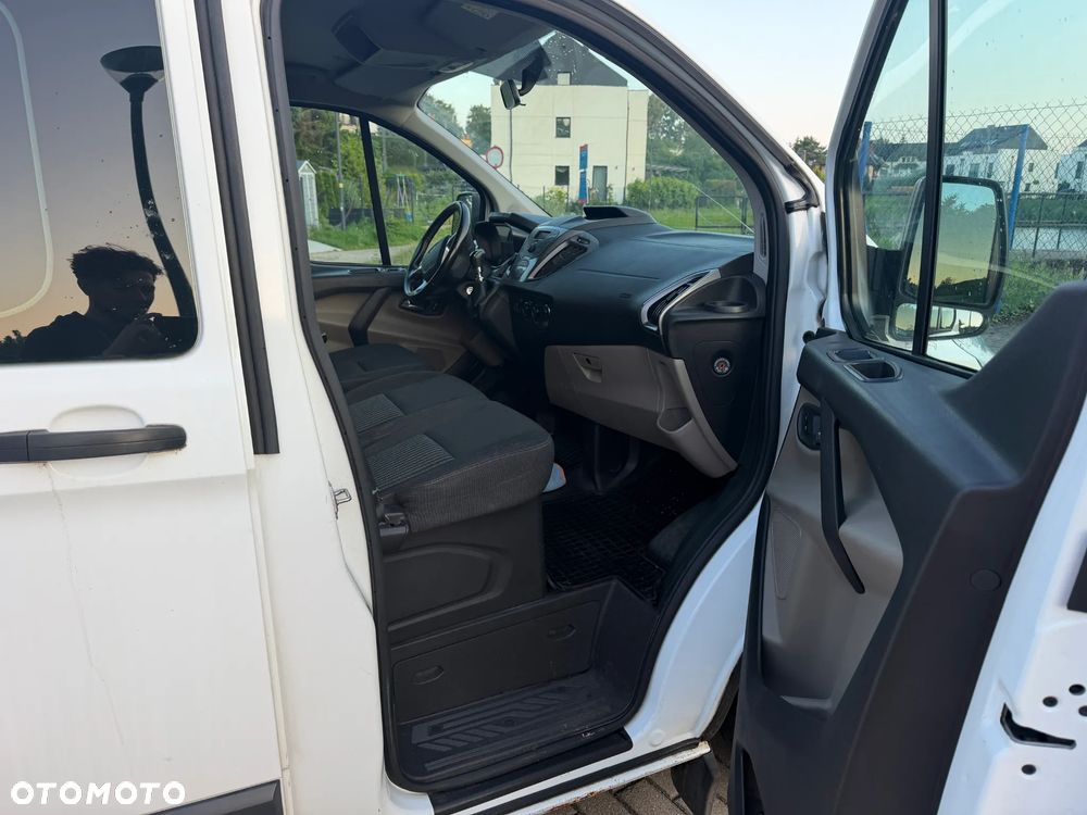 Ford Transit Custom 290 L1H1 Limited - 12