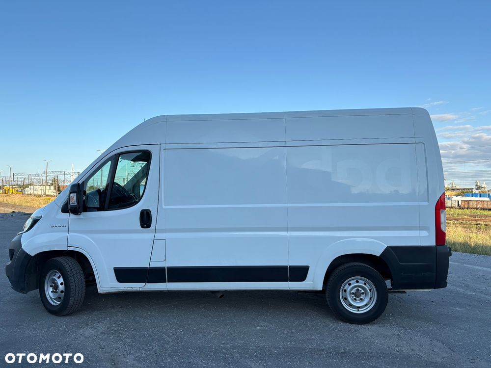 Volkswagen Crafter - 2