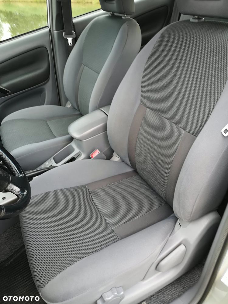 Toyota RAV4 4x4 - 11