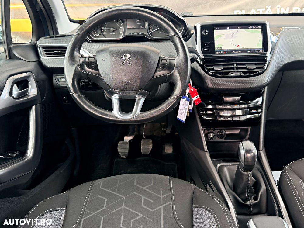 Peugeot 2008 PureTech 82 Style - 21