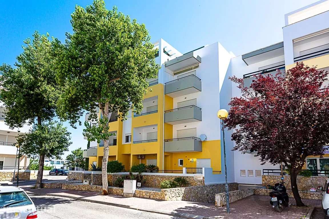 Apartamento T2 com terraço privado e vista mar em Tavira - View 2