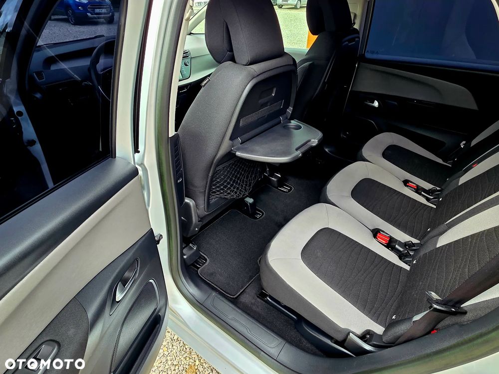 Citroën C4 Picasso - 13