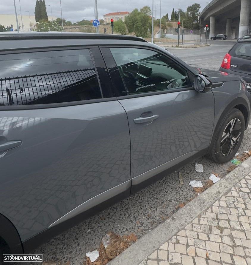 Peugeot 2008 - 4