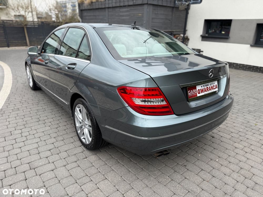 Mercedes-Benz Klasa C 180 CGI BlueEff Avantgarde - 4