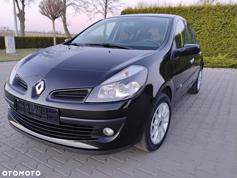 Renault Clio - 2