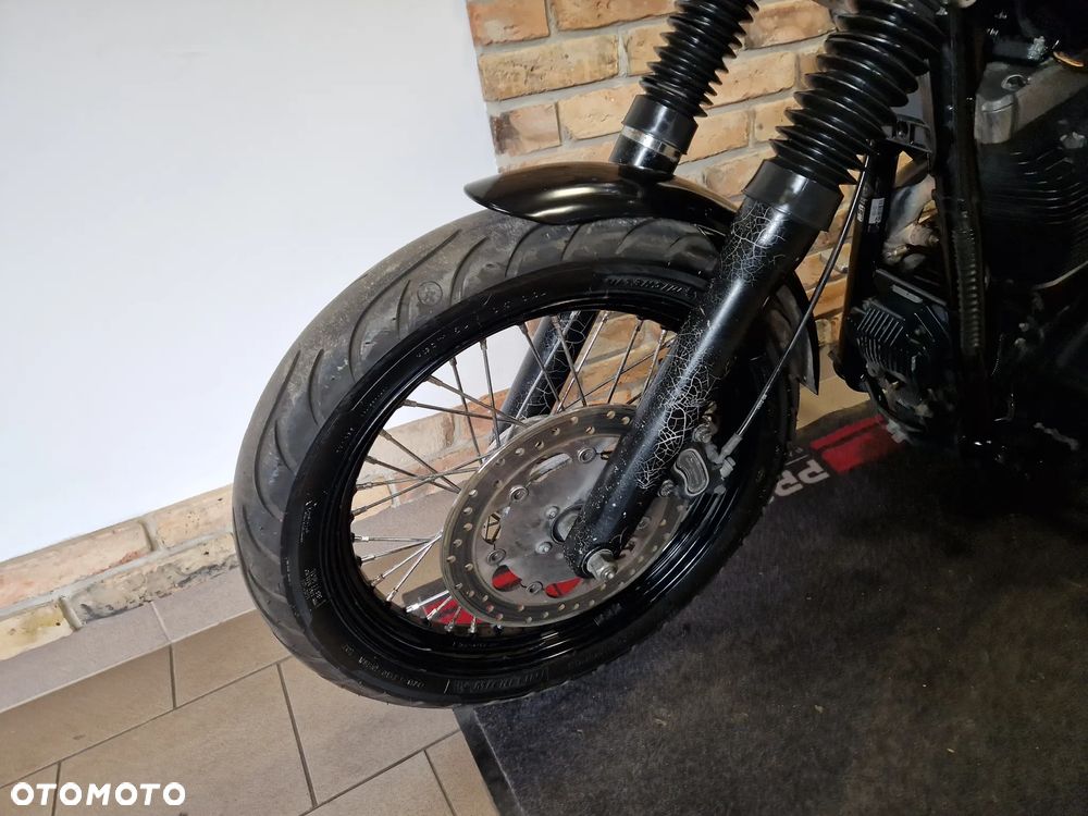 Harley-Davidson Dyna Street Bob - 35
