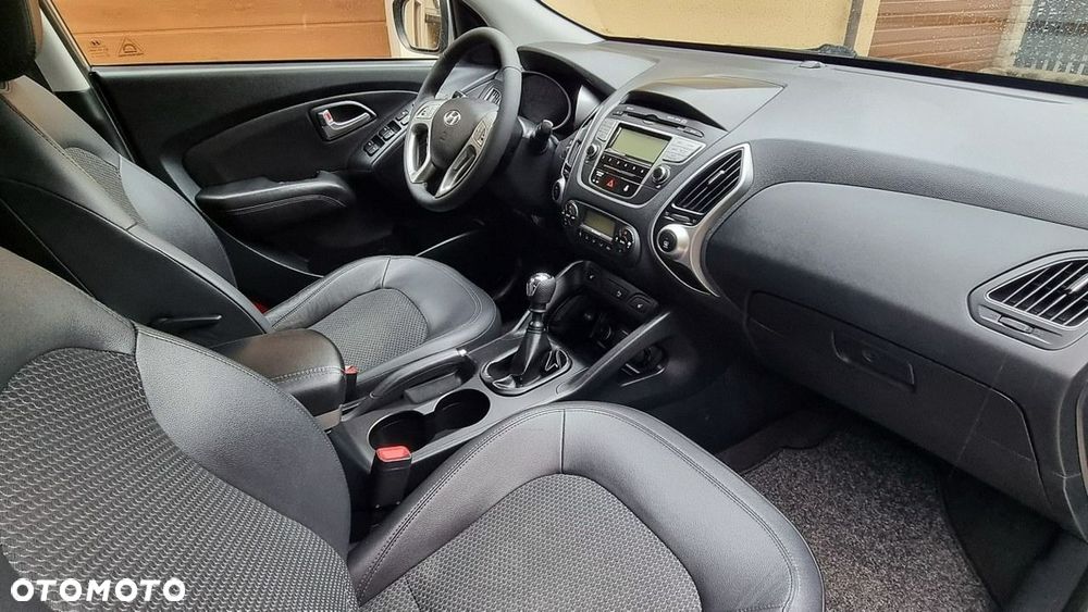Hyundai ix35 - 12