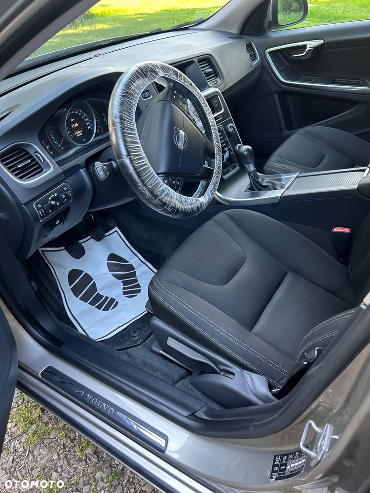 Volvo V60 2013 photo 4
