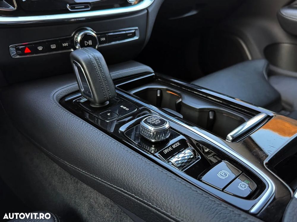VOLVO V60 2020 — imagine 24