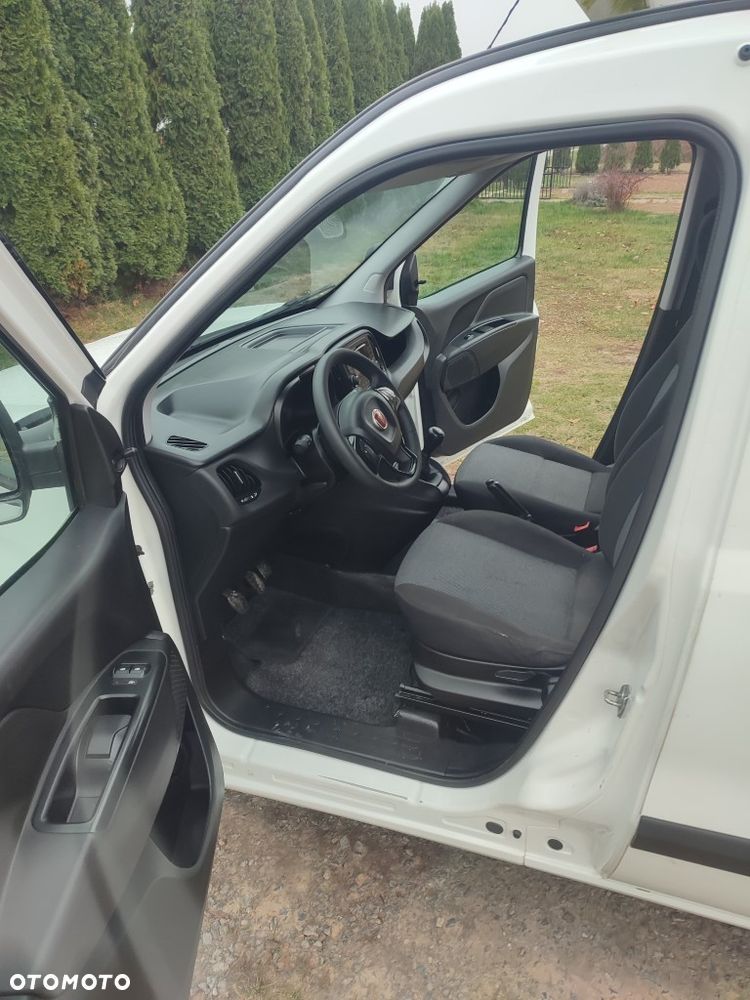 Fiat DOBLO - 25