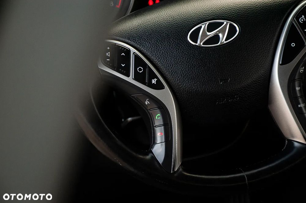 Hyundai i30 - 32
