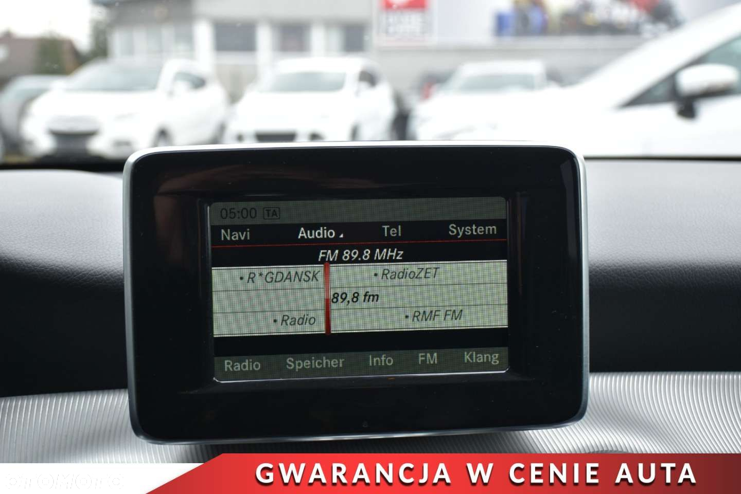 Mercedes-Benz GLA 200 7G-DCT Urban - 12