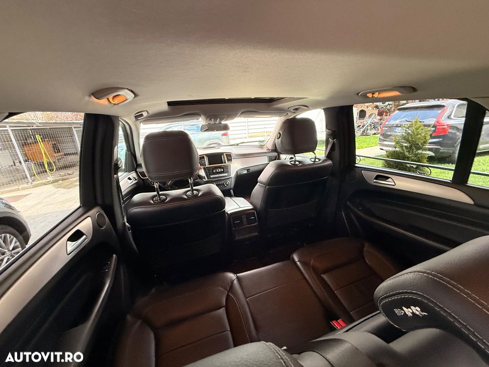 Mercedes-Benz ML - 15