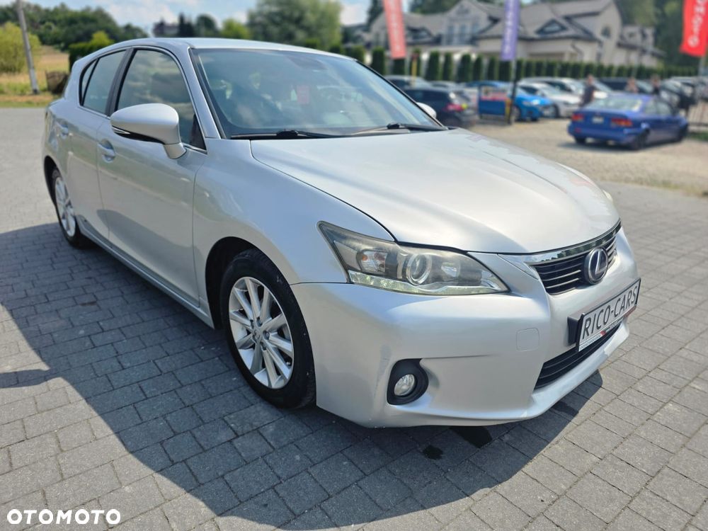 Lexus CT - 8
