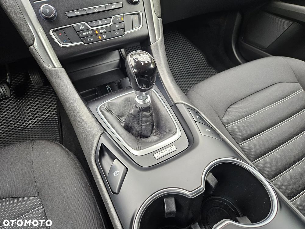 Ford Mondeo 2.0 TDCi Ambiente - 30