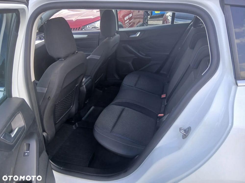 Ford Focus 1.5 EcoBlue Connected - 6