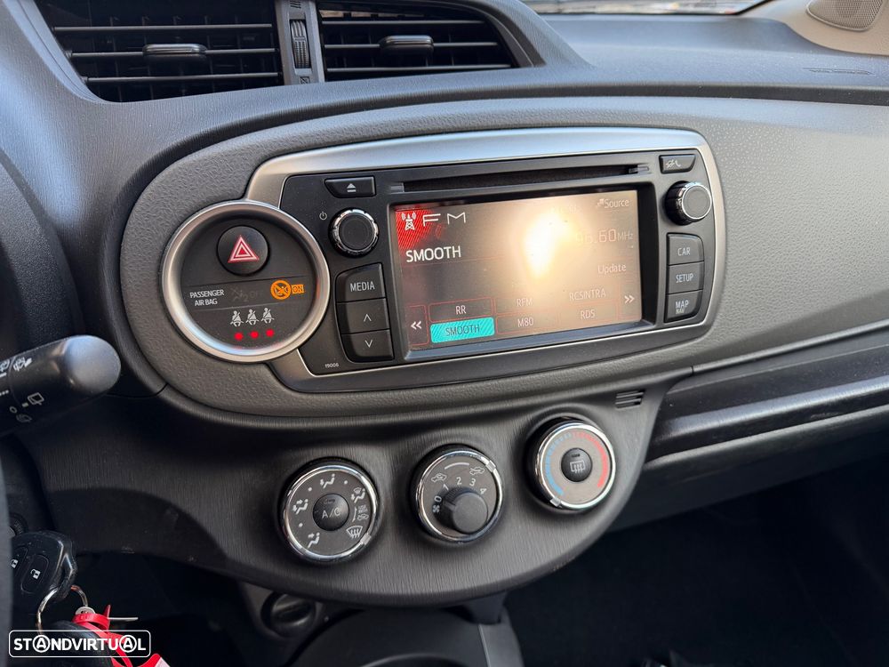Toyota Yaris 1.0 VVT-i Sport+VSC - 8