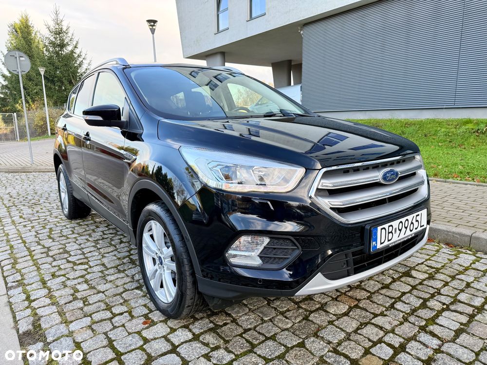 Ford Kuga 1.5 EcoBoost 2x4 Titanium - 3