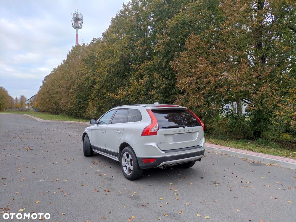 Volvo XC 60 D5 AWD - 3