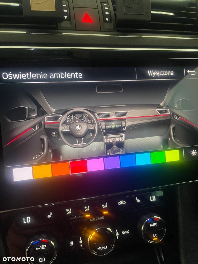 Skoda Superb 2.0 TDI L&K DSG - 34