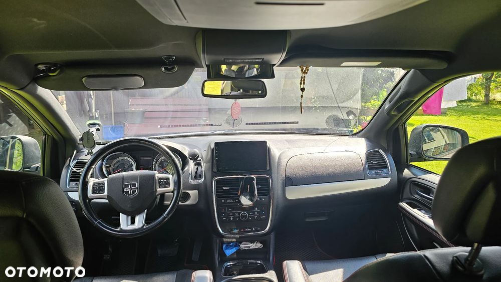 Dodge Grand Caravan 3.6 R/T - 8