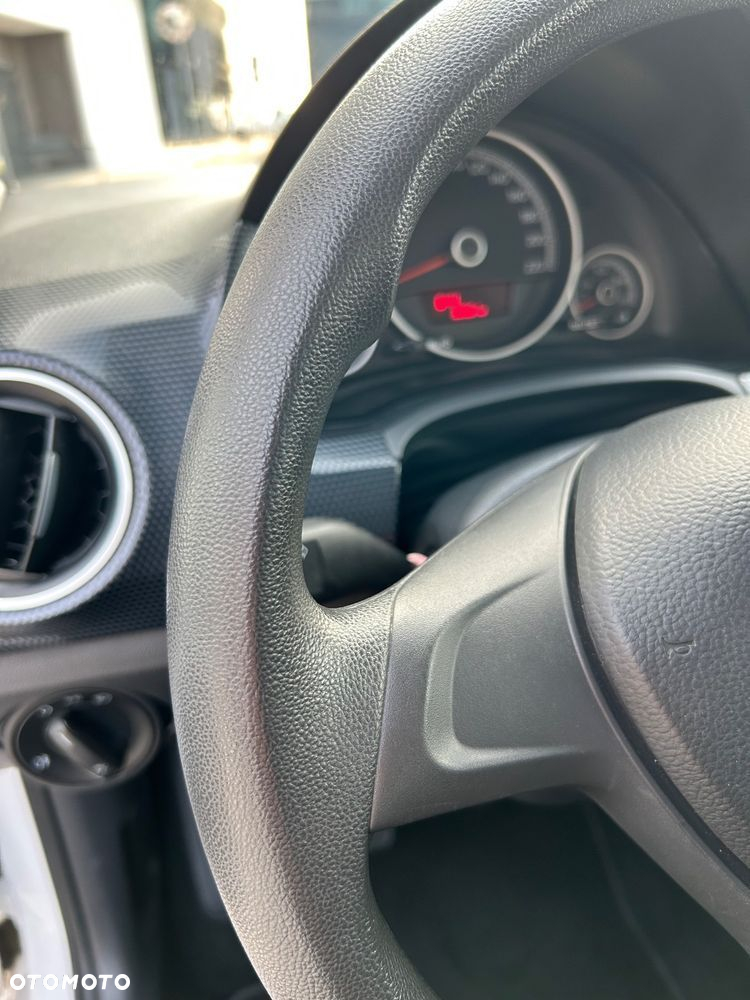 Volkswagen up! 1.0 move - 23
