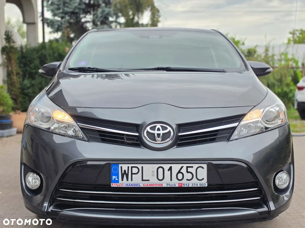 Toyota Verso - 1