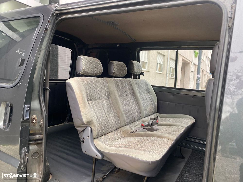 Toyota HiAce 2.4 D LH102L - 20