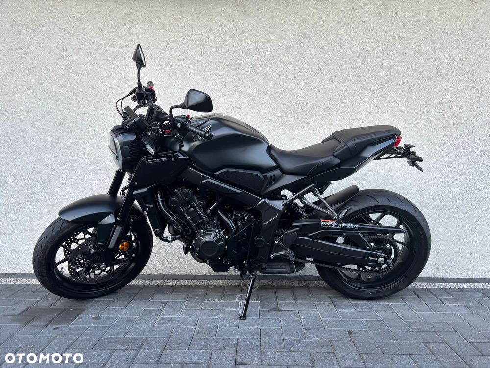 Honda CB - 1