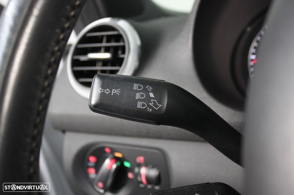 Audi A3 Cabrio 1.6 TDi Attraction - 19