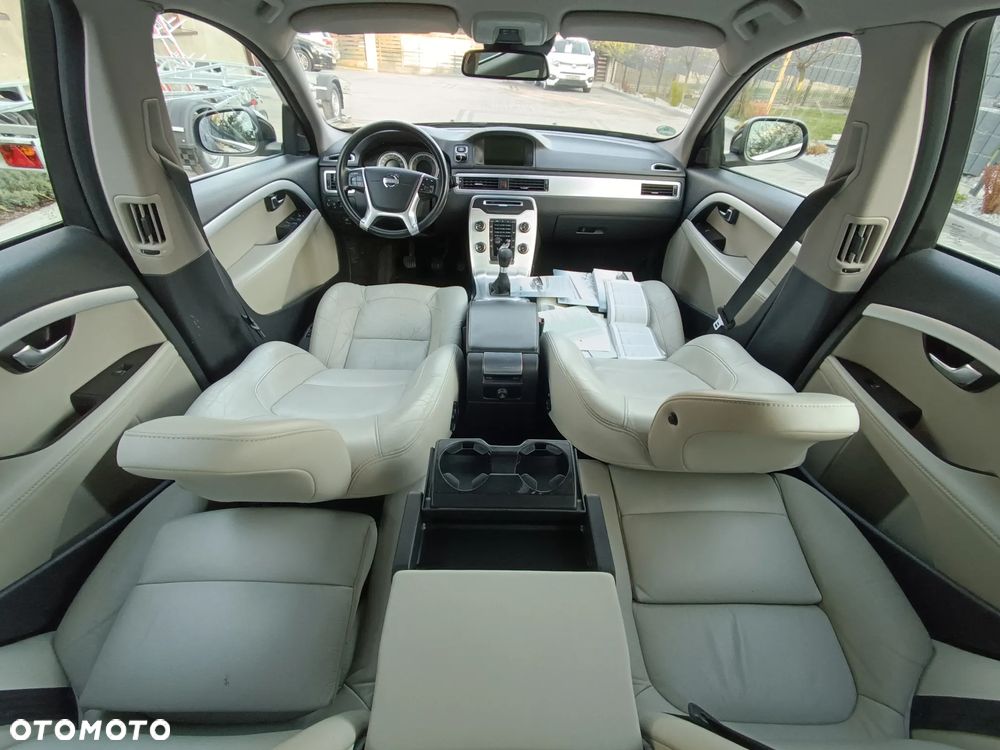 Volvo V70 D2 Edition - 32