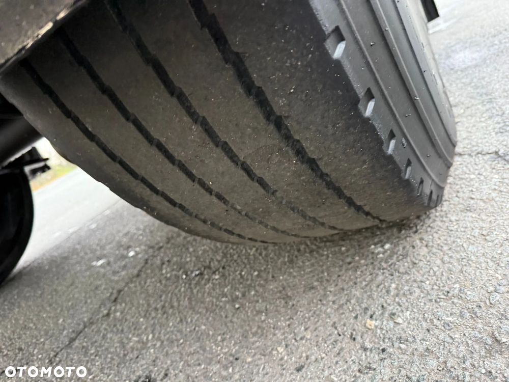 Schmitz Cargobull SKO 18 - 11