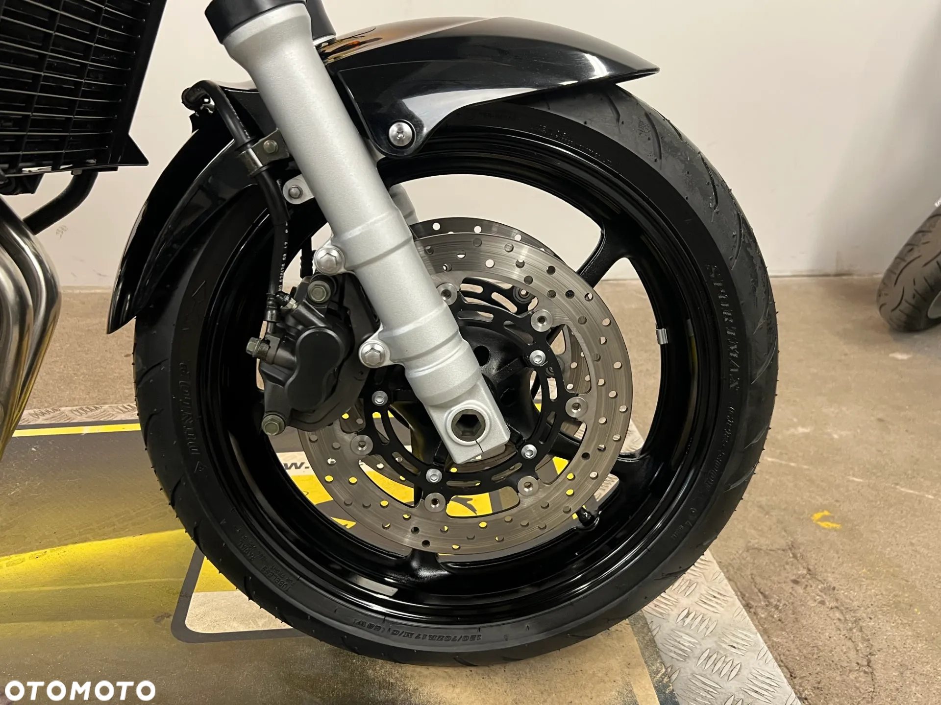 Yamaha FZ - 11