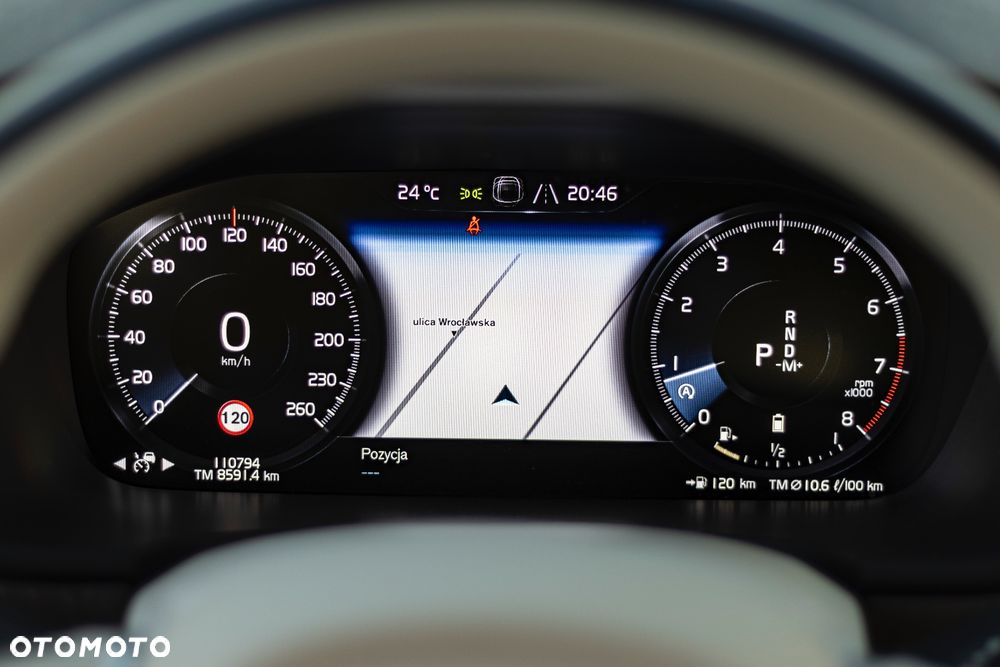 Volvo V90 - 25