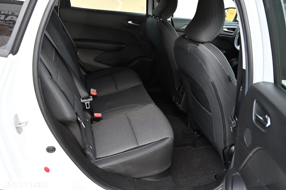 Renault Arkana E-TECH 145 Evolution - 14