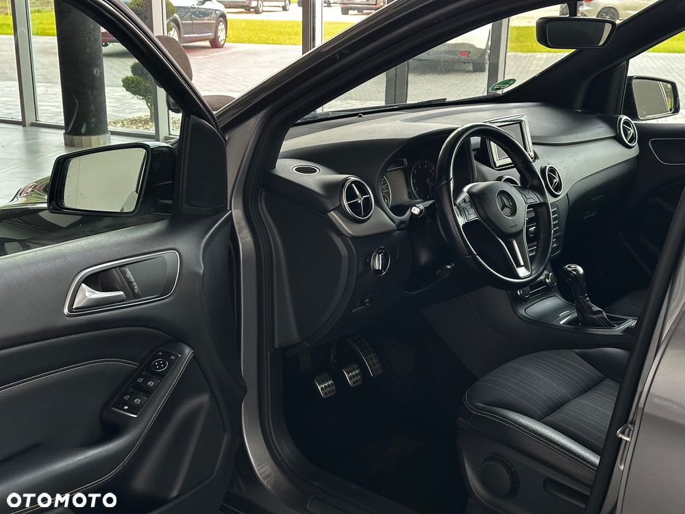 Mercedes-Benz Klasa B 200 - 13