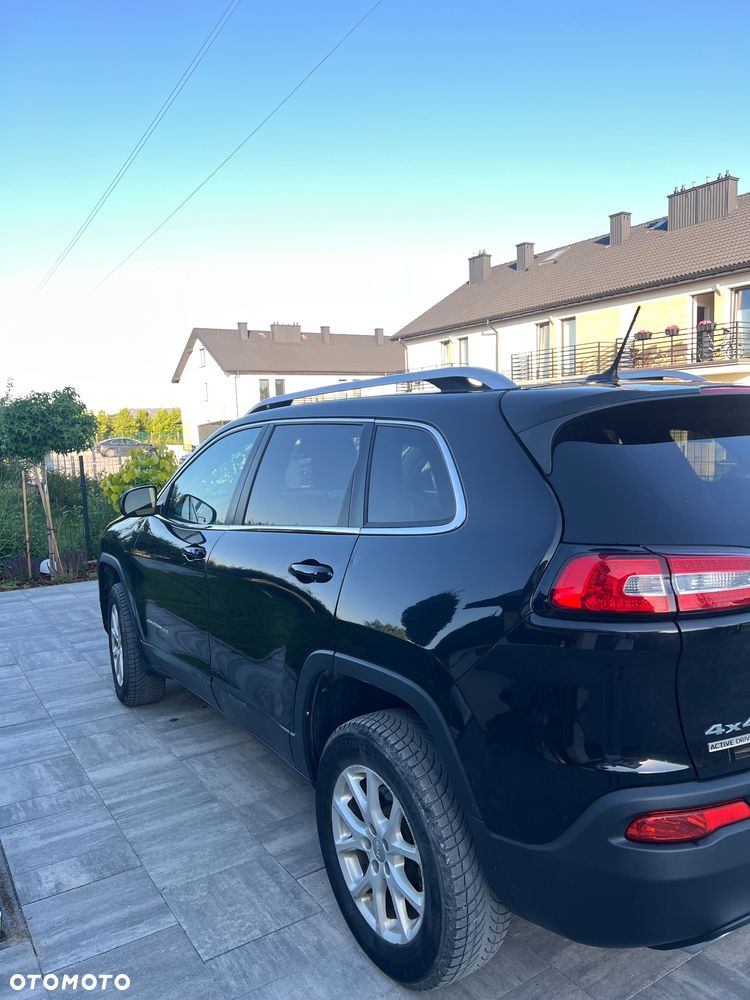 Jeep Cherokee - 5