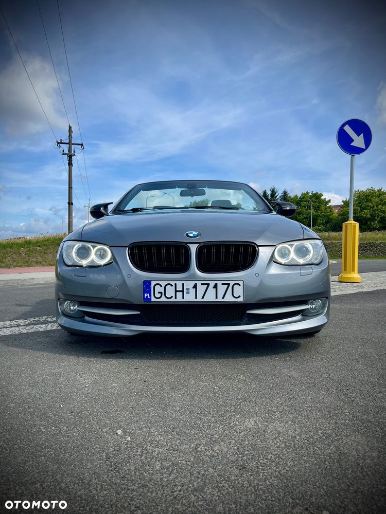 BMW Seria 3 325d - 32