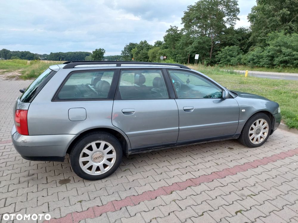 Audi A4 Avant 1.8 - 6