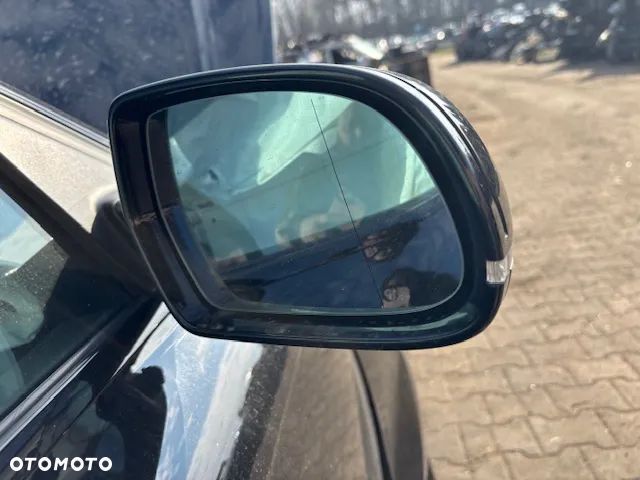 LUSTERKO PRAWE AUDI A4 B8  LY9T - 4