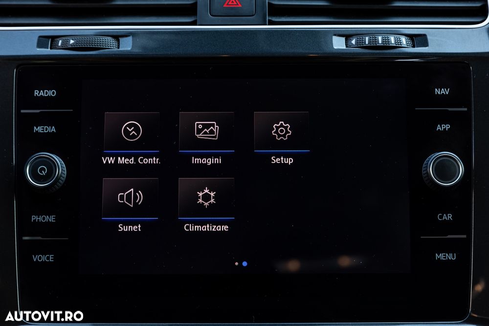 VOLKSWAGEN Golf 2019 — imagine 19