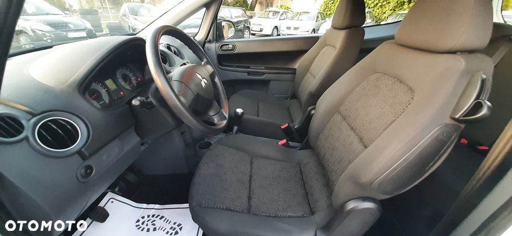 Mitsubishi Colt - 31