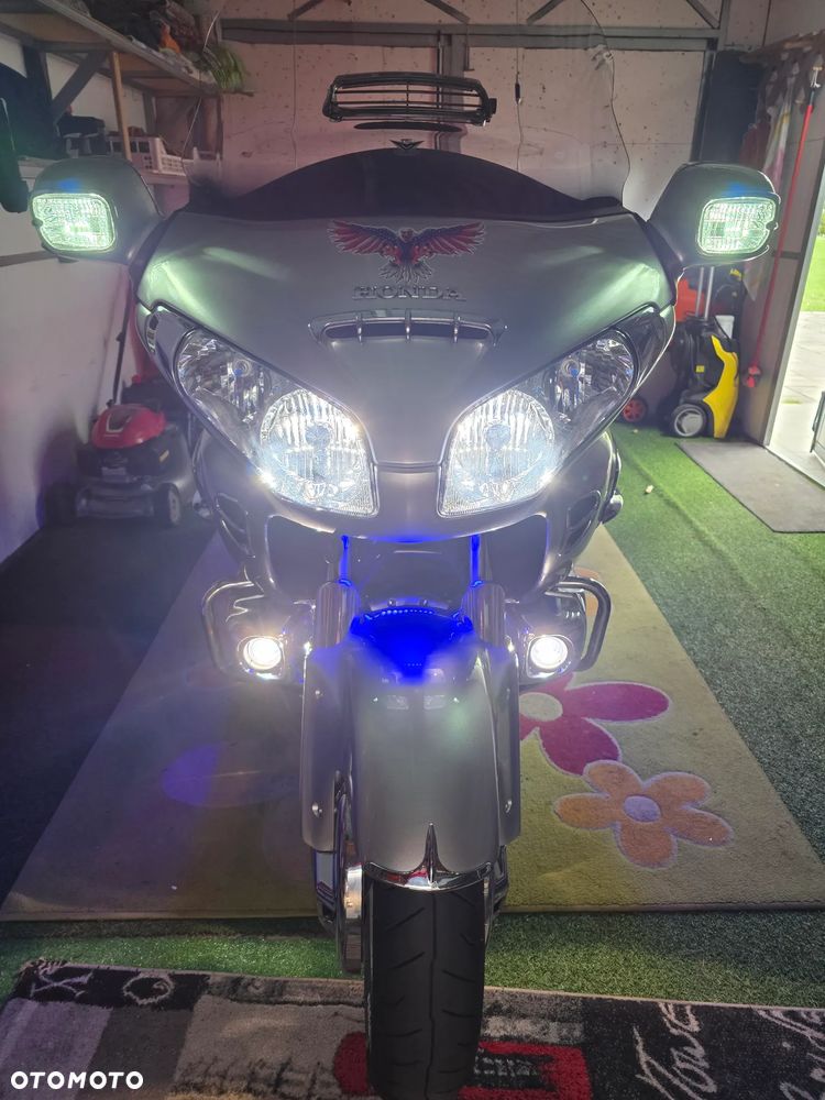 Honda GL - 16