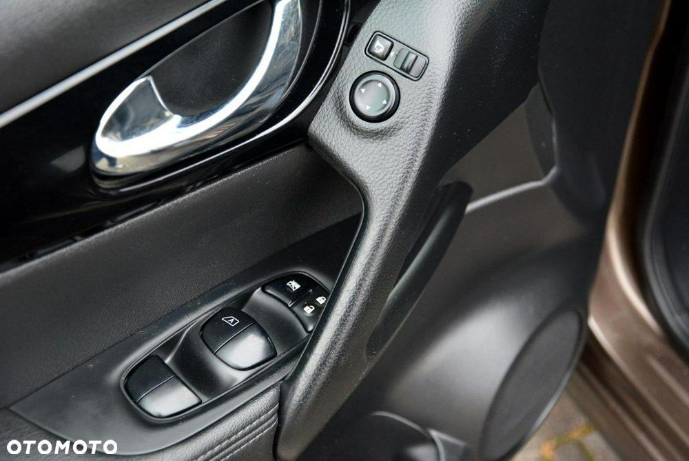 Nissan Qashqai 1.6 DCi 4x4 Tekna+ - 31