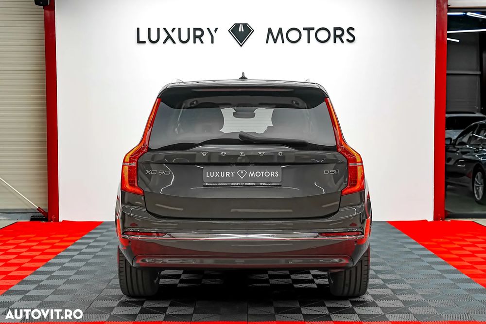 Volvo XC 90 B5 D AWD Plus Bright - 8