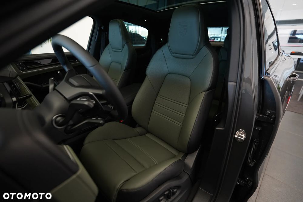 Porsche Cayenne Coupe S - 9