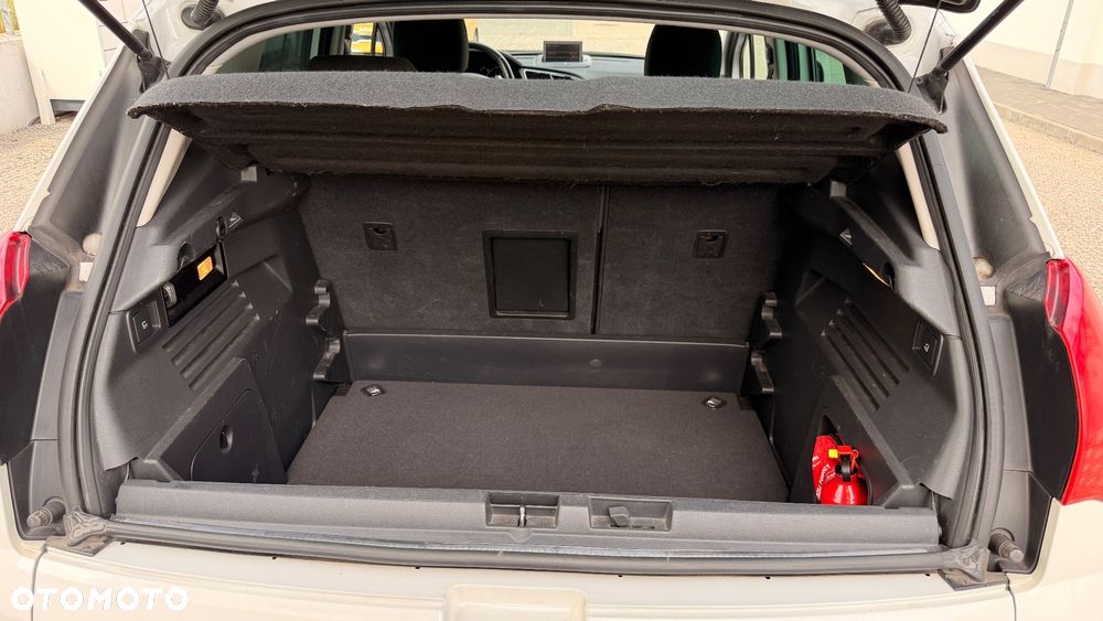 Peugeot 3008 - 21